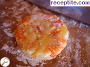 снимка 1 към рецепта Картофени кюфтета с ролца от раци