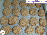 снимка 3 към рецепта Овесени бисквити без захар