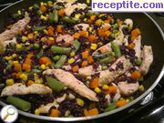 Пиле със зеленчуци и черен ориз