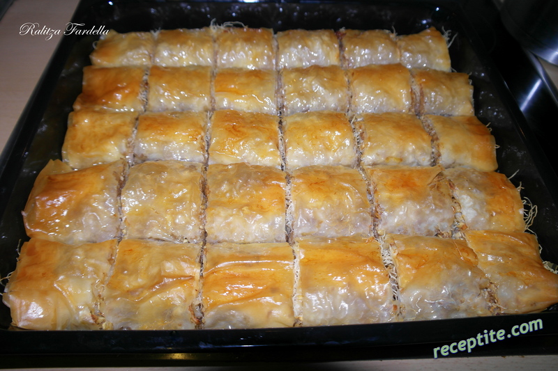 Снимки към Щрудел с кадаиф и сироп
