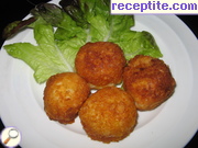снимка 10 към рецепта Картофени топчета с кашкавал и корнфлейкс