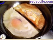 снимка 4 към рецепта Арабски бурик - пържено яйце в кора за баница