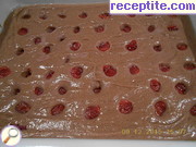 снимка 1 към рецепта Сладкиш с шоколад и плодове