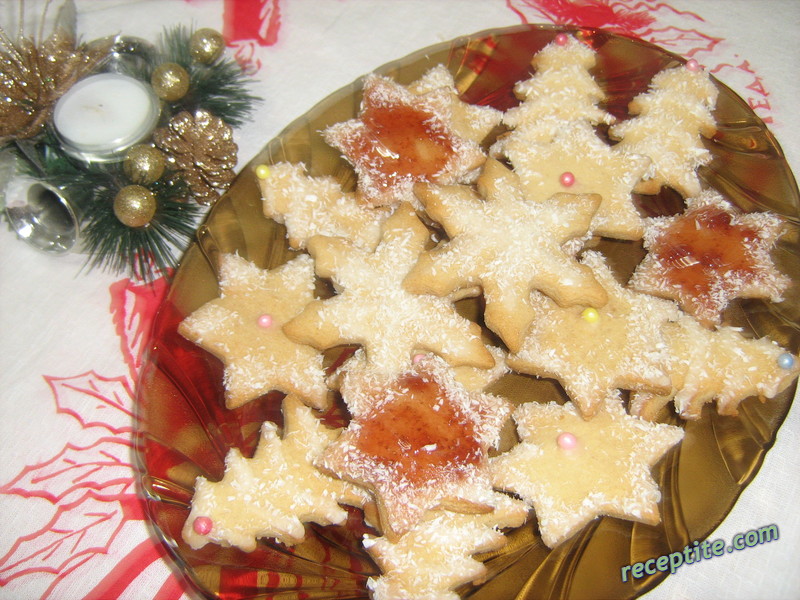 Снимки към Шведски Коледни джинджифилови бисквити