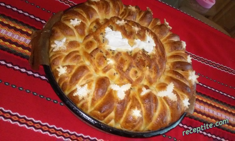 Снимки към Празнична погача Ева
