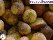 снимка 3 към рецепта Млади бейби картофки с масло по Смолянски