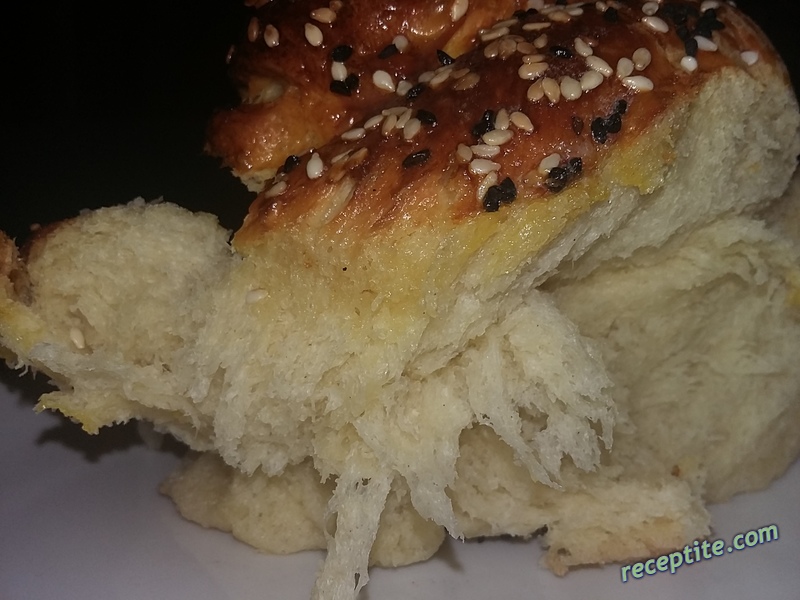 Снимки към Питка със свинска мас на конци