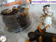 снимка 11 към рецепта Портокалови корички с тъмен шоколад