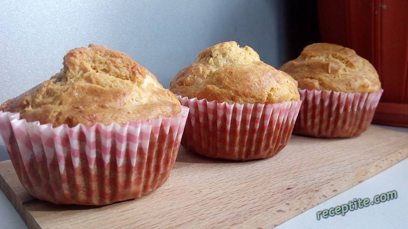 Снимки към Царевични мъфини (Cornmeal muffins)