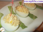 снимка 3 към рецепта Яйца с плънка