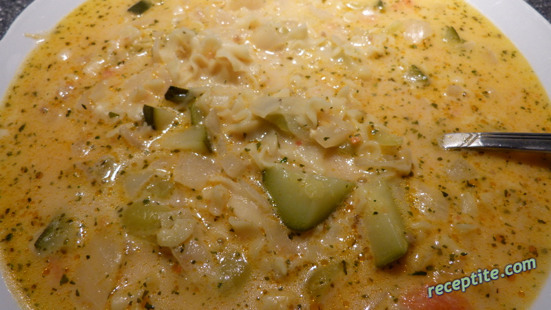 Снимки към Супа с тиквички и макарони