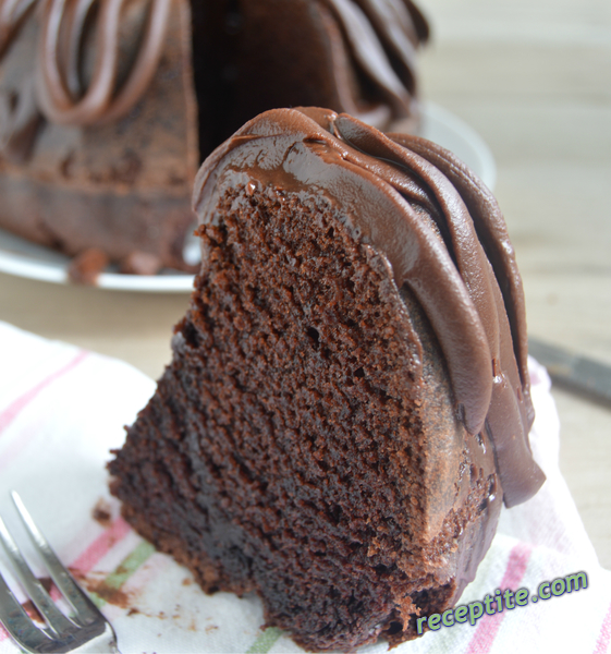 Снимки към Какаов кекс с шоколадов ганаш