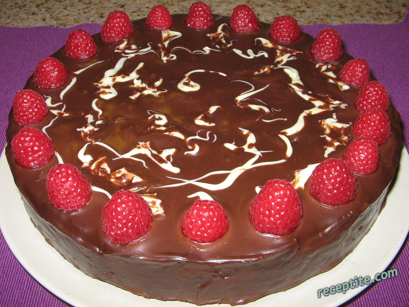 Снимки към Шоколадово-бисквитена торта