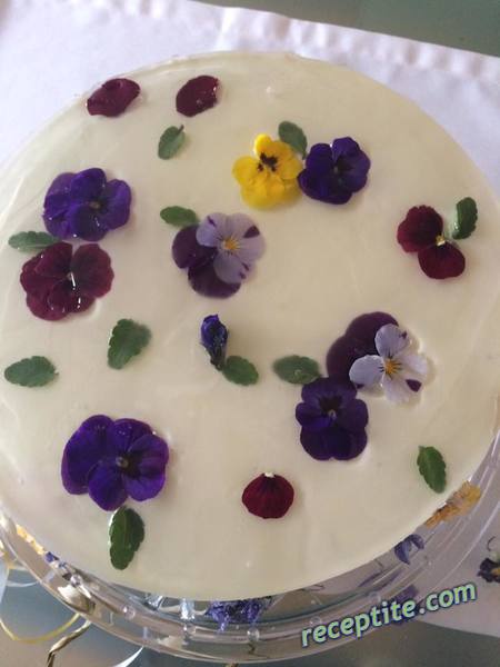 Снимки към Лилава торта