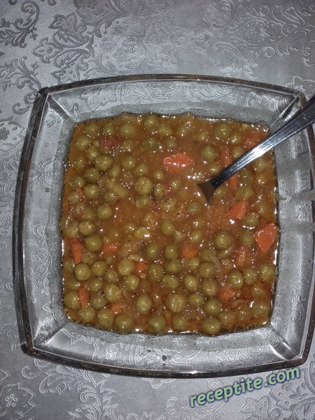 Снимки към Яхния от грах