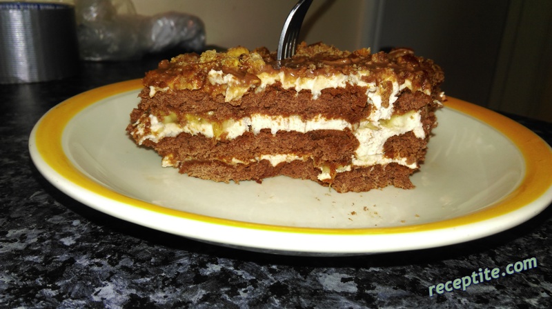 Снимки към Бисквитена торта с маскарпоне и банани