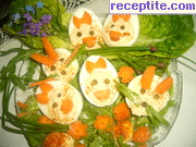 снимка 1 към рецепта Пълнени яйца с извара