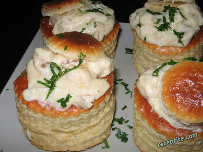 Снимки към Буше а ла рен (воловани с пиле и гъби)