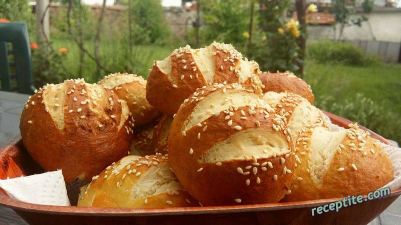 Снимки към Претцел питки
