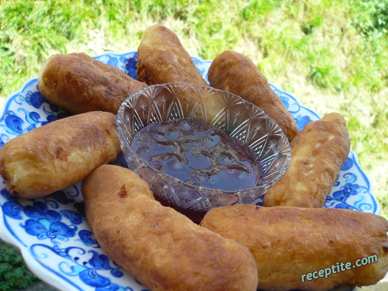 Снимки към Пирожки със сирене