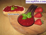 снимка 3 към рецепта Домашно сладко от ягоди