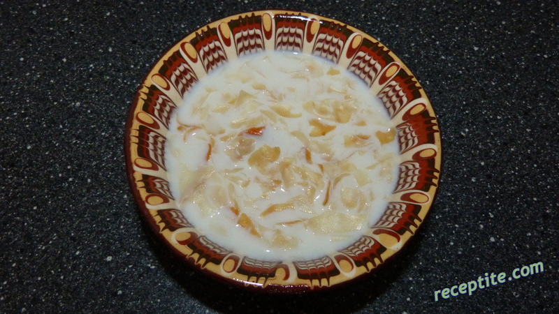 Снимки към Закуска с юфка и мляко