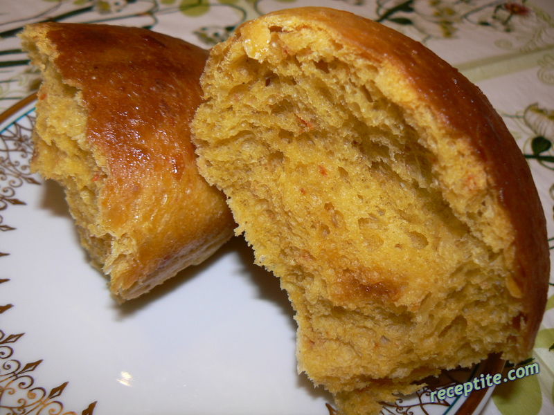Снимки към Сладки хлебчета със сушени плодове