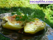 снимка 5 към рецепта Пълнени чушки с яйца, сирене и кашкавал на фурна