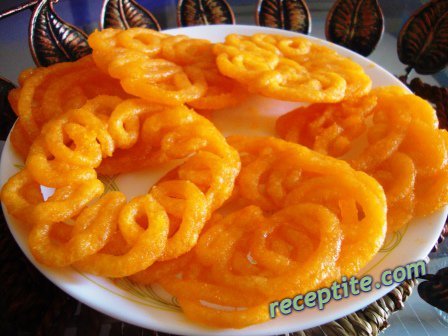 Снимки към Джелеби (Jalebi) - сиропирания десерт на боговете