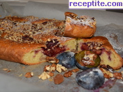 снимка 14 към рецепта Сладкиш със сини сливи и орехи