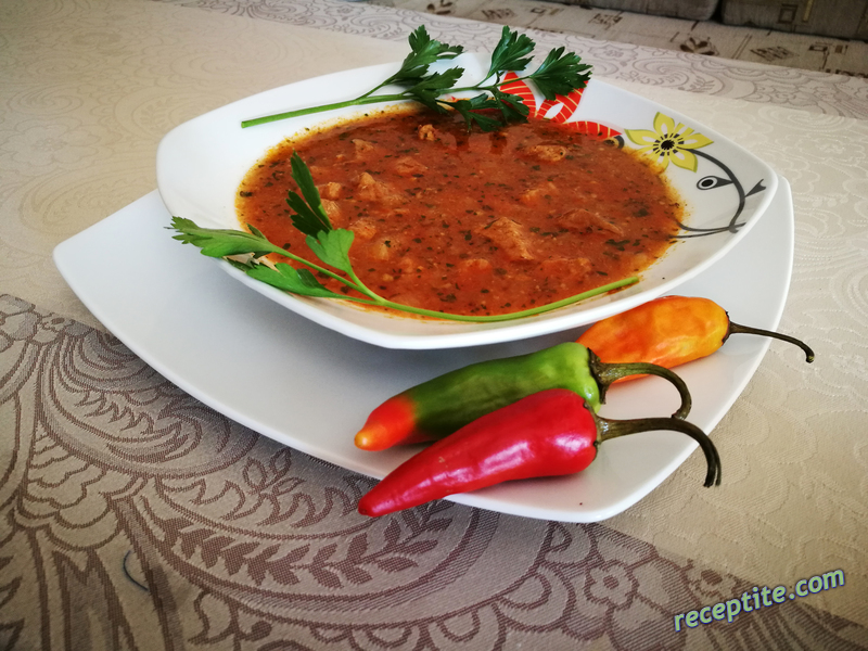 Снимки към Механджийски гулаш (Kafanski gulas)