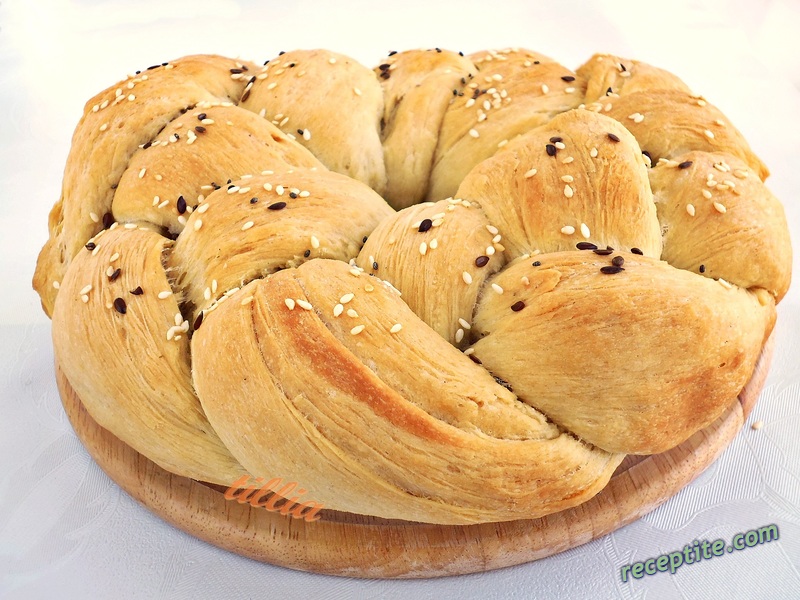 Снимки към Мързелива плетена сладка питка