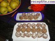 Бонбони с кокос и течен шоколад