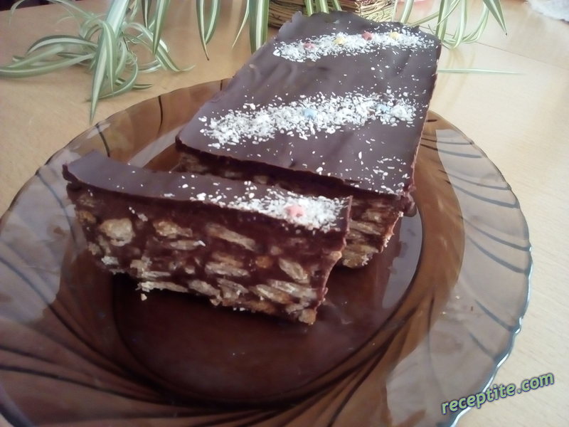 Снимки към Шоколадово-бисквитена торта