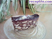 снимка 21 към рецепта Шоколадово-бисквитена торта