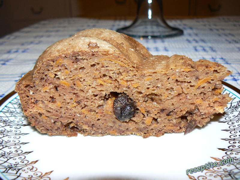 Снимки към Нискокалоричен сладкиш с ябълки и моркови