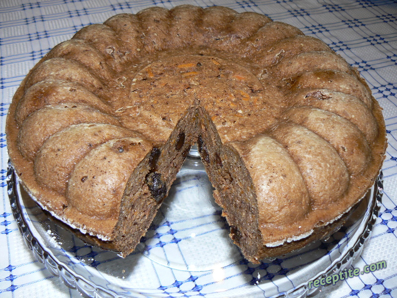 Снимки към Нискокалоричен сладкиш с ябълки и моркови
