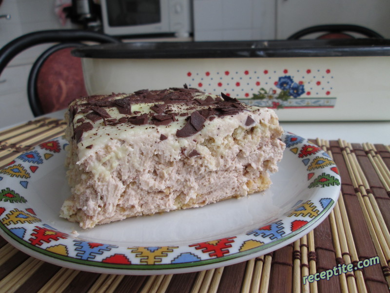 Снимки към Бисквитена торта с крем маскарпоне