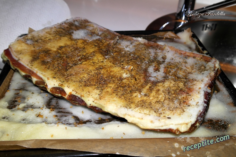 Снимки към Сушена осмянка (pancetta, сланинка от корема)