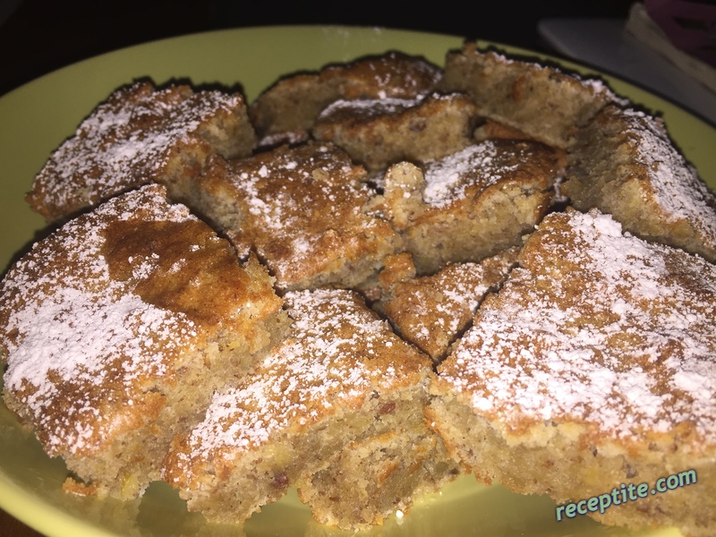 Снимки към Пухкав ябълков сладкиш