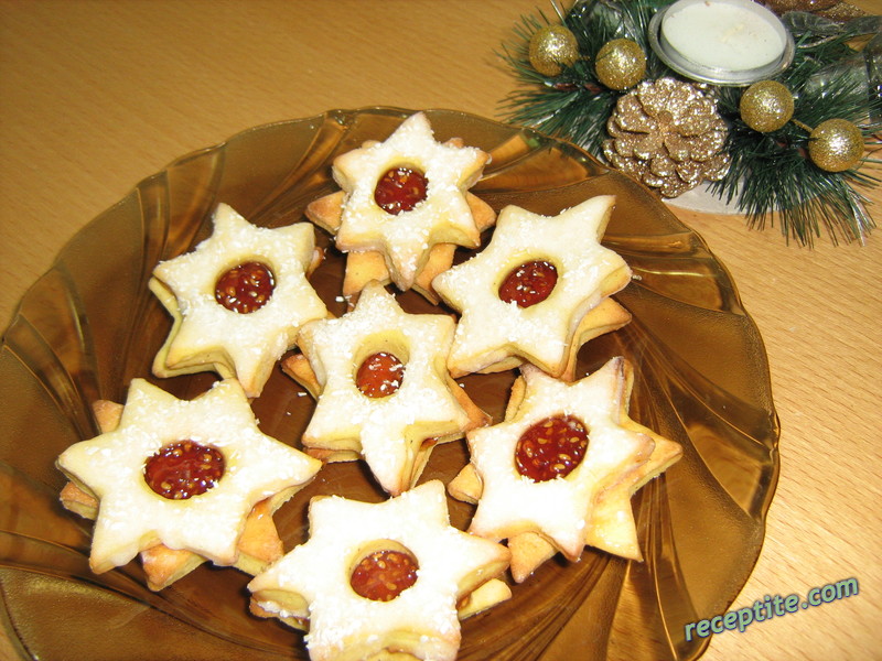 Снимки към Линцерови сладки
