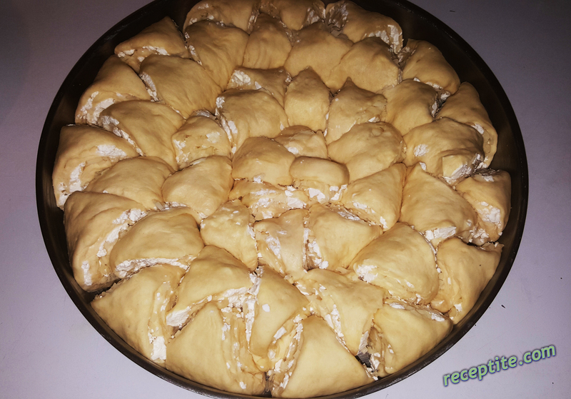 Снимки към Кашкавалена питка