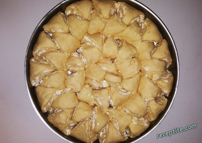 Снимки към Кашкавалена питка
