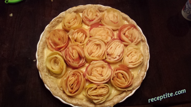 Снимки към Ябълков пай на рози