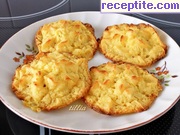 снимка 2 към рецепта Картофени дукеси със сирене