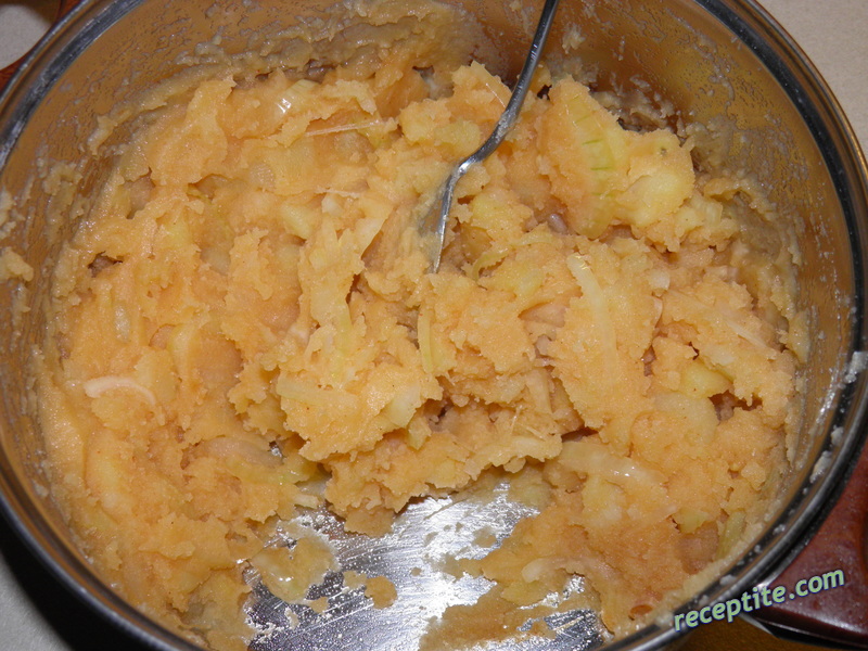 Снимки към Картофена салата с кромид лук