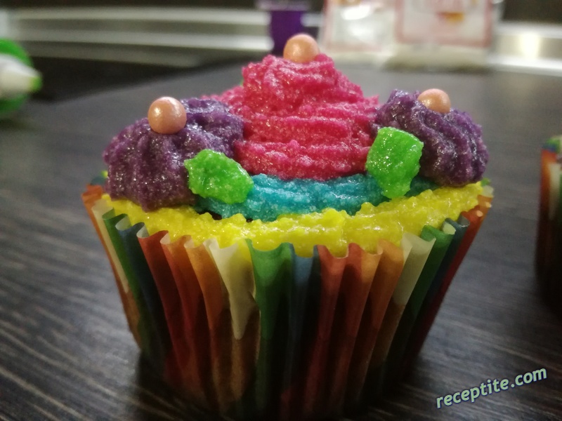 Снимки към Глазура с крема сирене (cream cheese icing)
