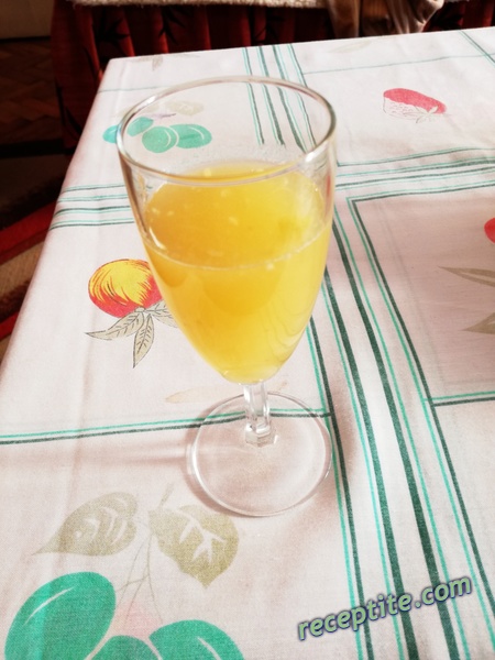 Снимки към Целебно смути с алое и чай