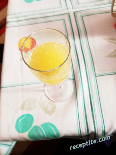 Снимки към Целебно смути с алое и чай