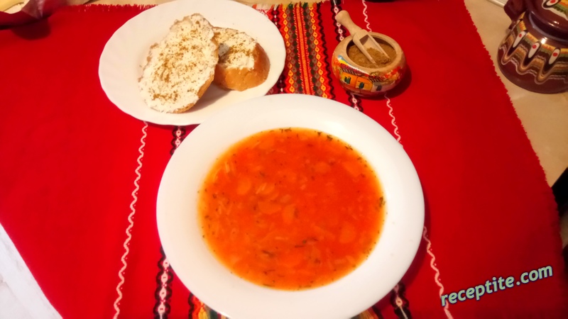 Снимки към Доматена супа от консерва